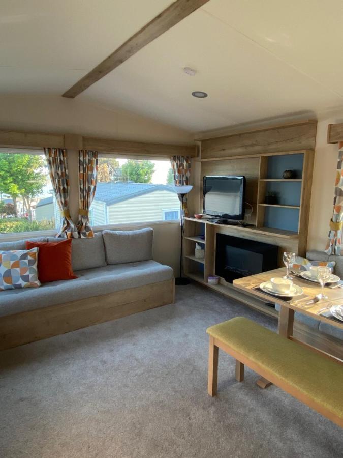 Ferienwohnung Juani Poole Exterior foto